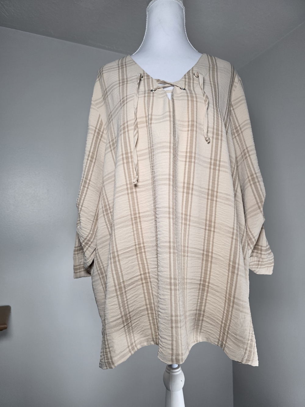 Plaid Lace-Up Tunic Blouse